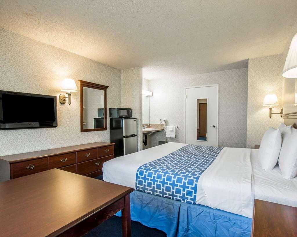 Econo Lodge Moreno Valley Room photo