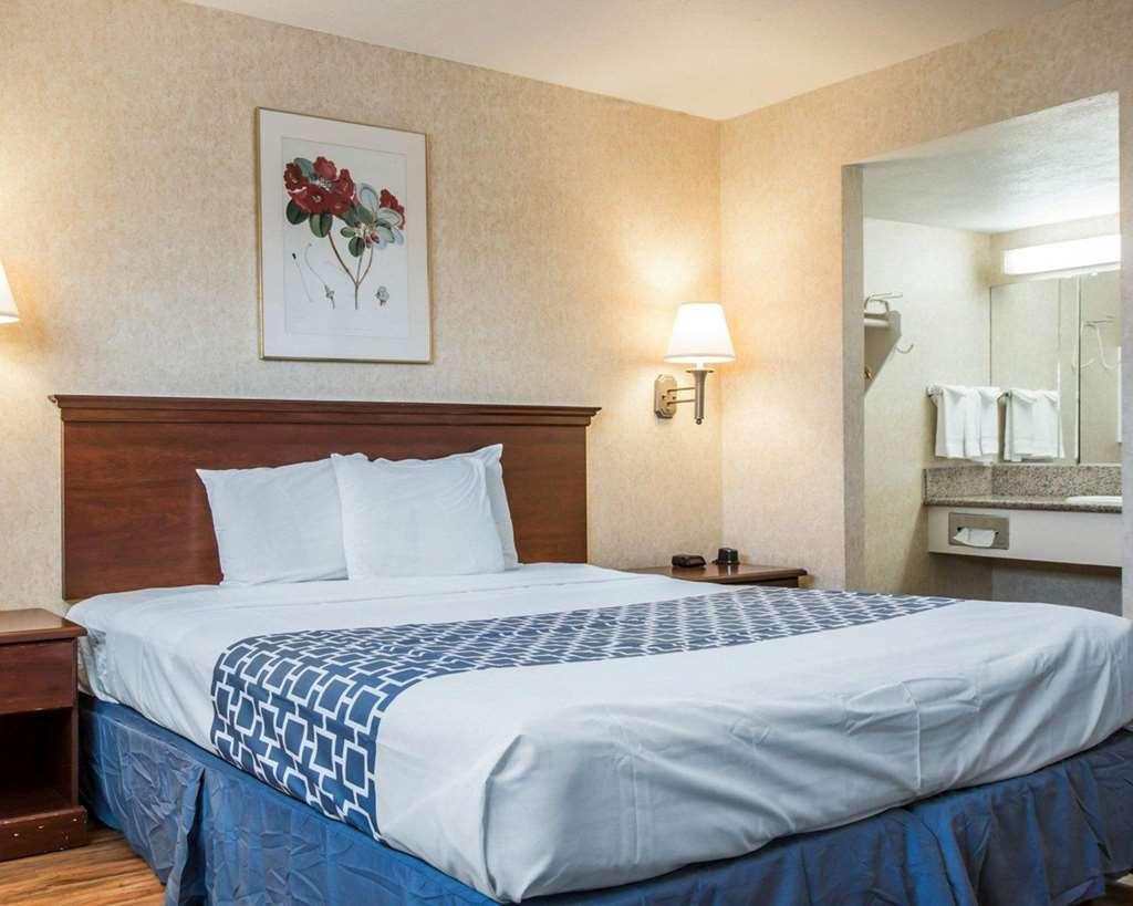 Econo Lodge Moreno Valley Room photo
